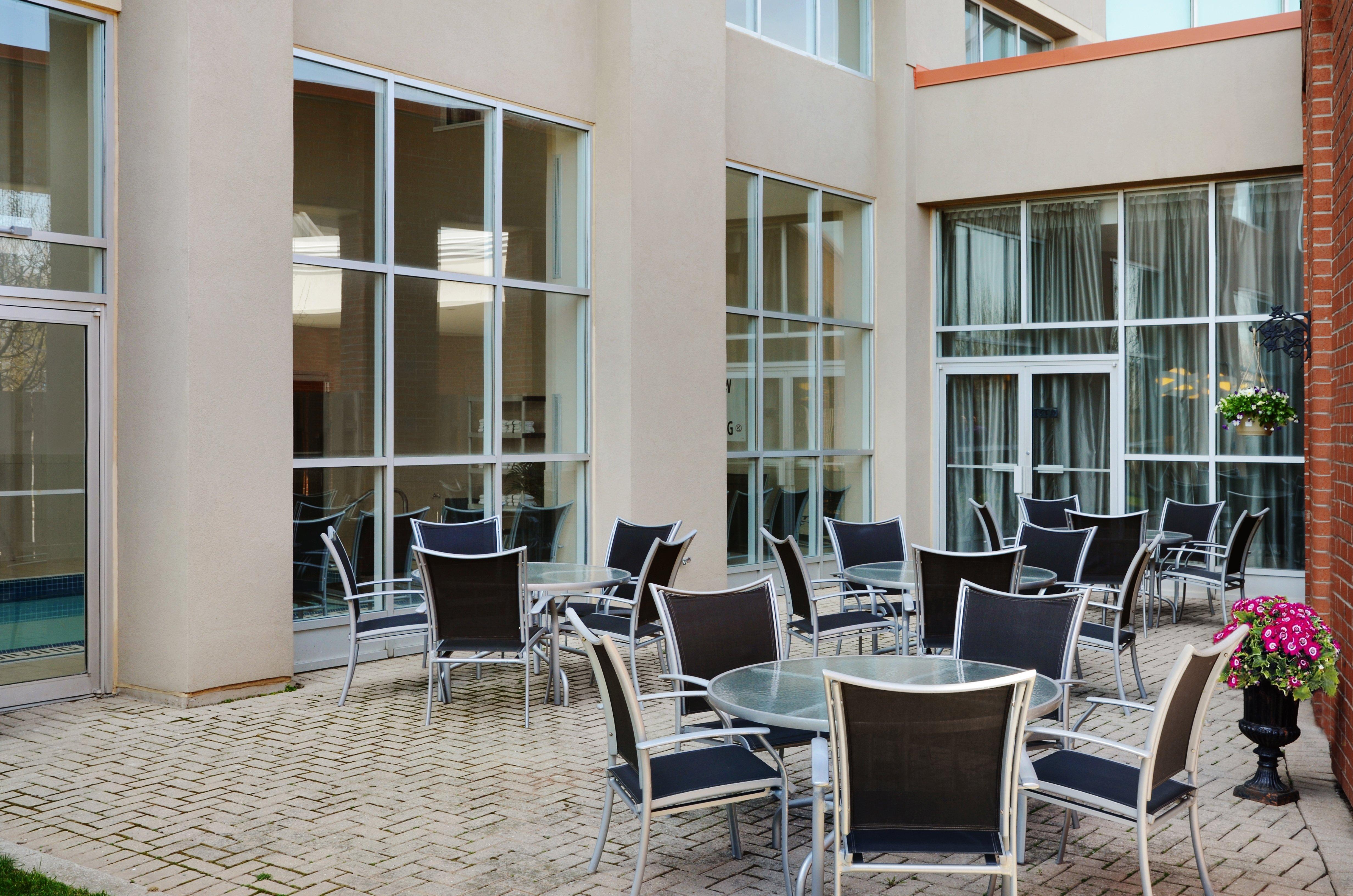 Holiday Inn Hotel & Suites London By Ihg Exteriör bild