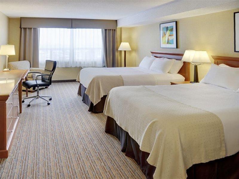 Holiday Inn Hotel & Suites London By Ihg Exteriör bild