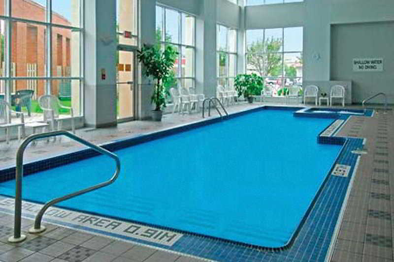 Holiday Inn Hotel & Suites London By Ihg Exteriör bild